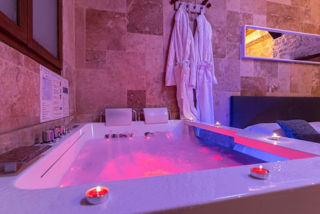 Bed & Spa - La Parenthese Topdestination-Dijon - Centre Ville - Classe 3 Etoiles Ngoại thất bức ảnh